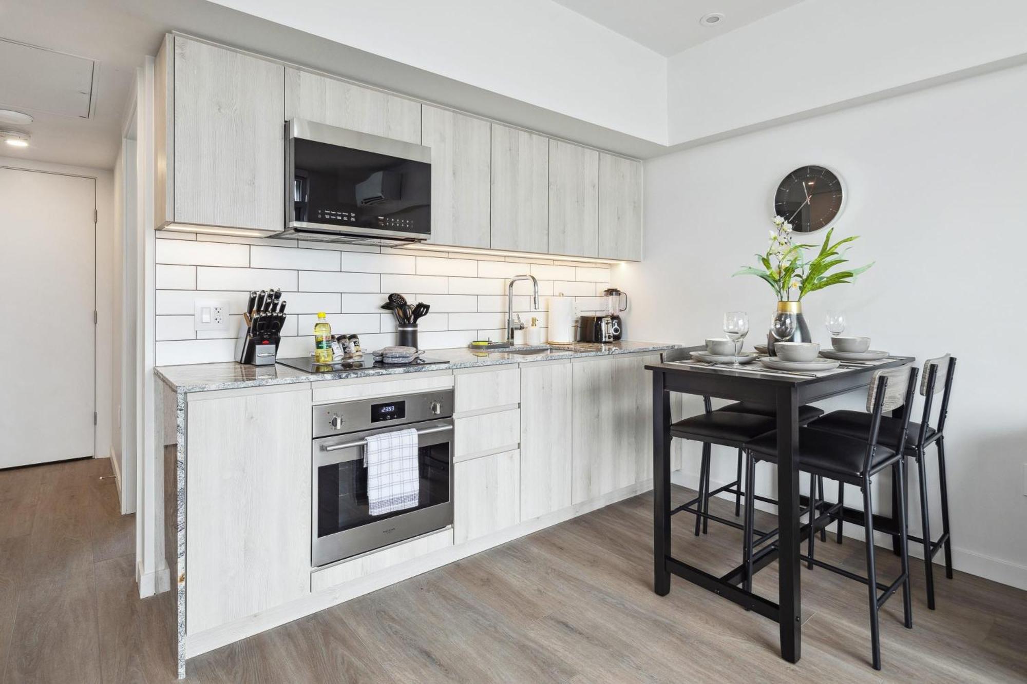 Brand New City Apt In Downtown Vancouver Exterior photo